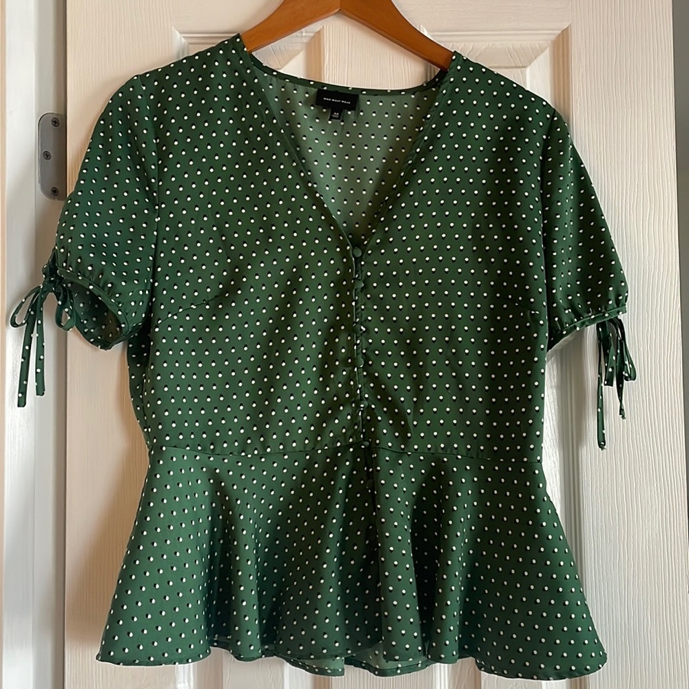Peplum top in dark green - perfect Spring-time blouse!